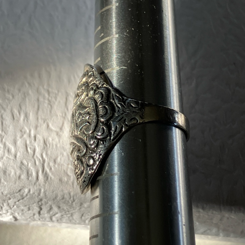 Intricately Designed Sterling Silver Ring - image 5